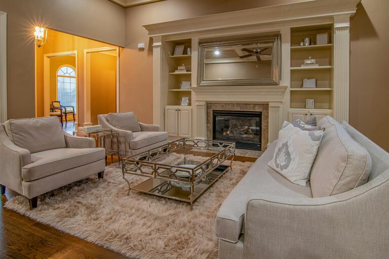 Tips for Creating a Cozy and Inviting Living Space on a Budget